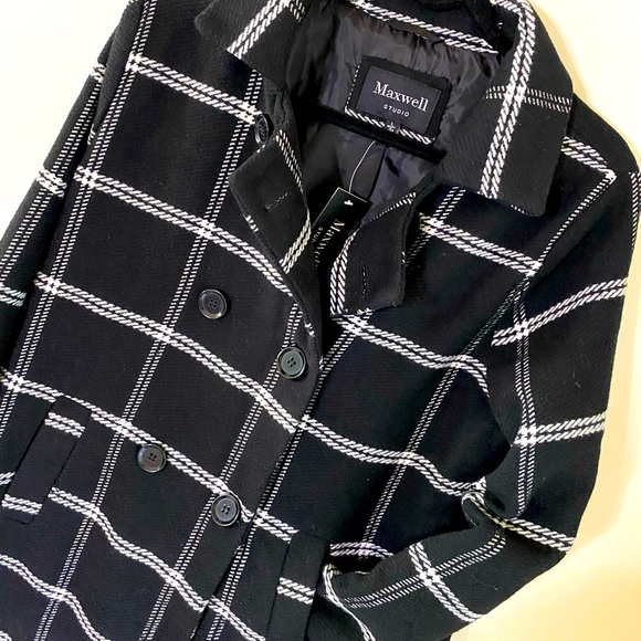 Maxwell Studio Jackets & Blazers - NWT women’s pea coat large Maxwell Studio black/white lined lightweight. Classy!